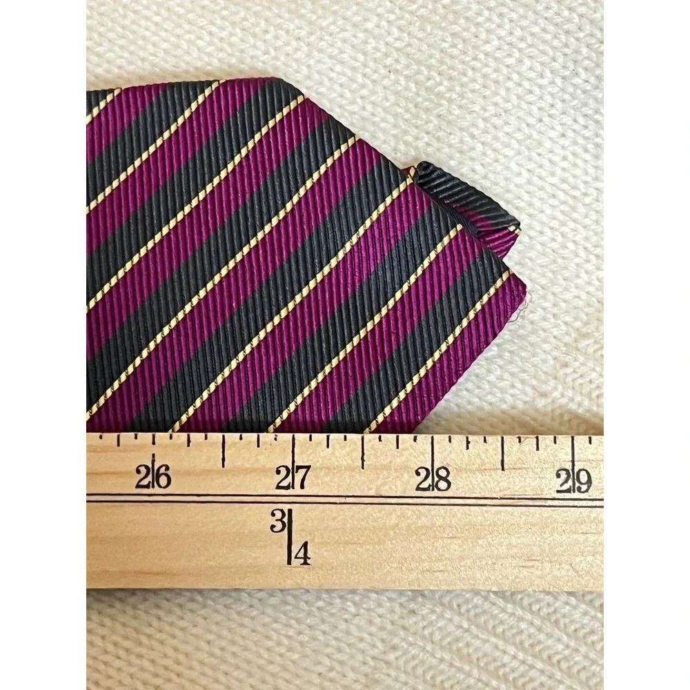 Brooks Brothers Makers All Silk Striped Tie Hand Made in USA Woven in‎ England